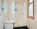 Comfort Hotel Wellington Bathroom